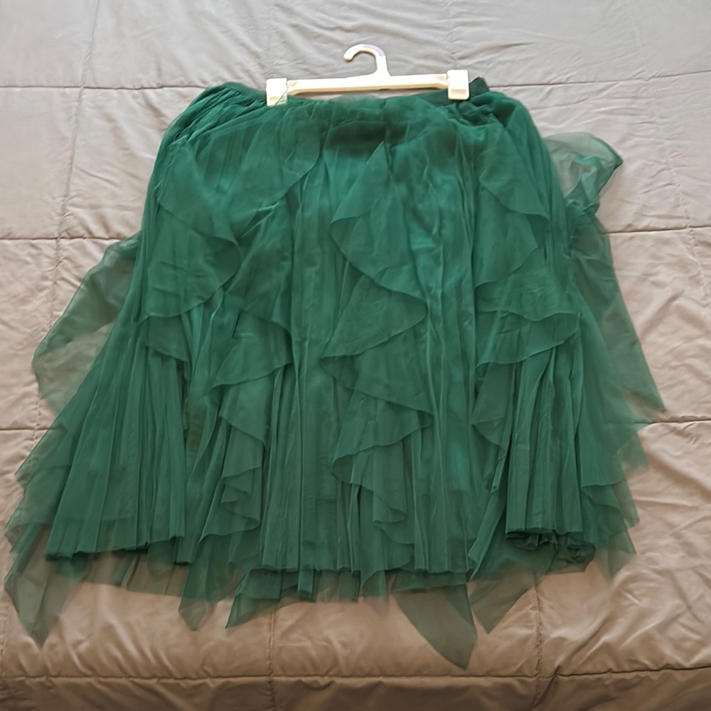 Green Midi Bubble Skirt with Ruffled Tiers for Cocktail